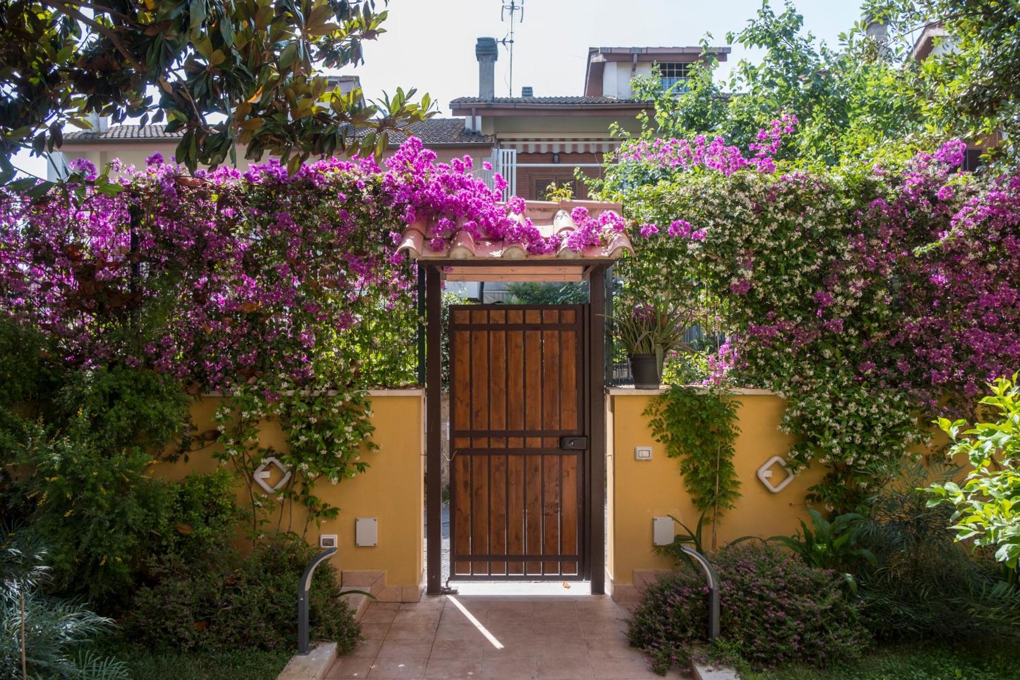 Viola Villa *
